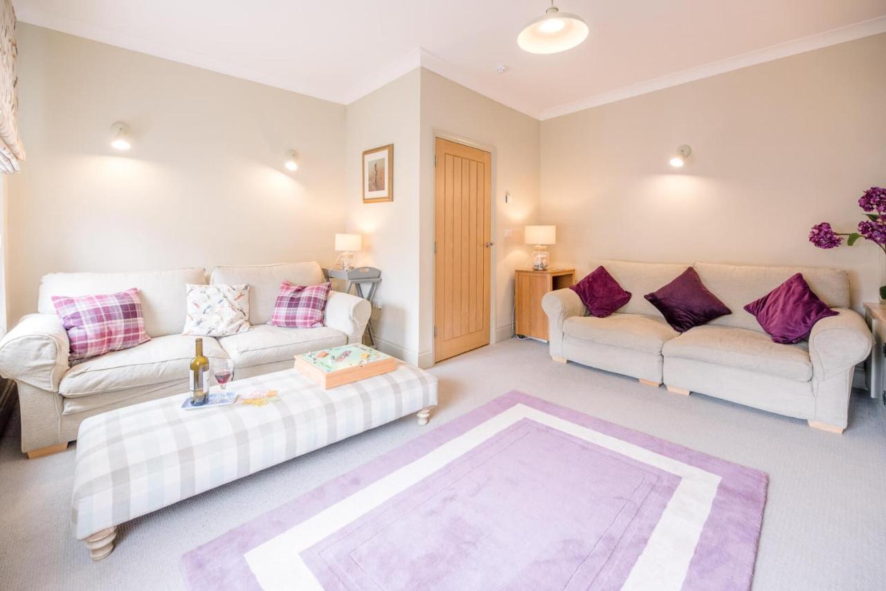 60 High Street, Southwold Apartment Екстериор снимка