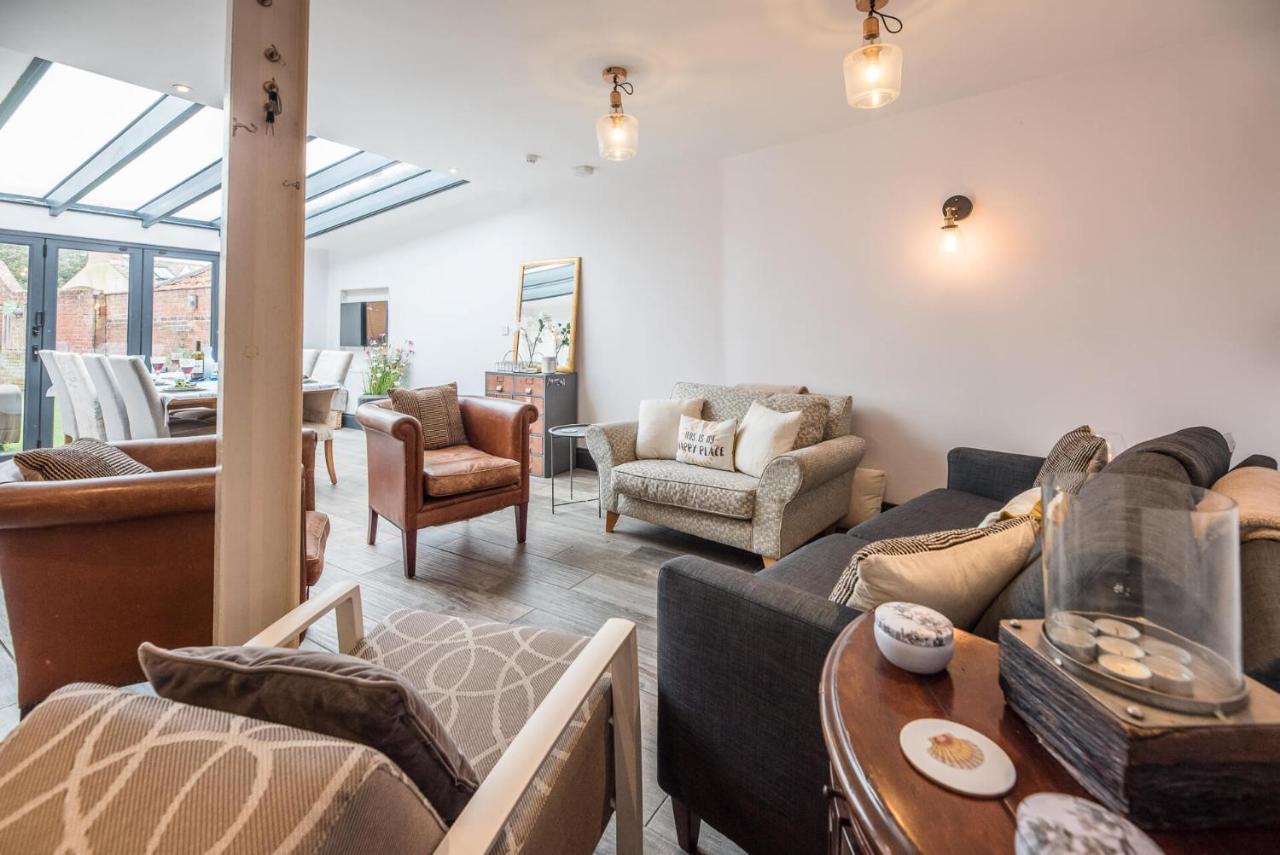 60 High Street, Southwold Apartment Екстериор снимка
