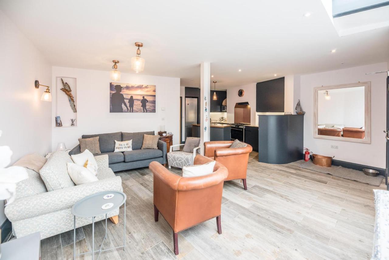 60 High Street, Southwold Apartment Екстериор снимка